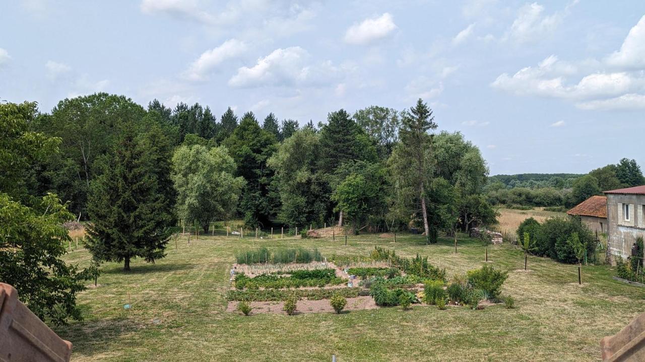 L'Orcheran Vielverge Экстерьер фото